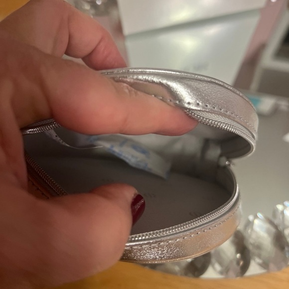 Dior Silver Vanity - Picture 3 of 5